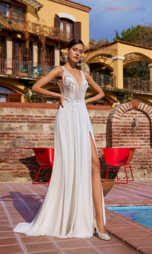 Chiffon Wedding Dress With A High Slit 3