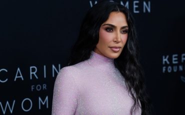 Kim Kardashian Looks Unrecognizable With Ultra-Thin Look Eyebrows And A Buzz Cut