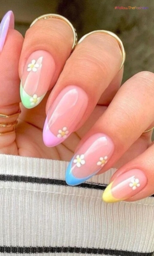 almond nails