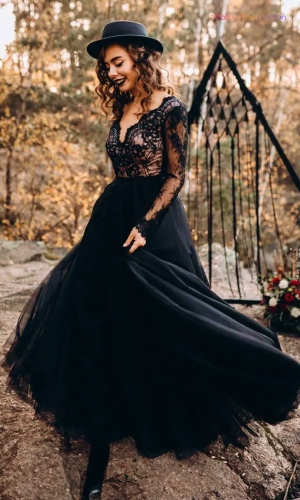 Vintage-Inspired Corset Black Gown 3