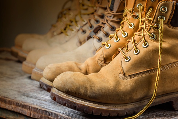 Solid boots for a stern look