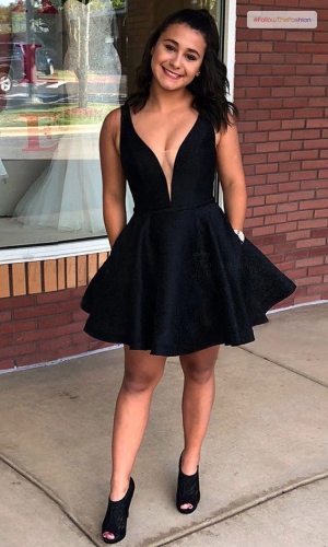 Trendy Short Black Prom Dress